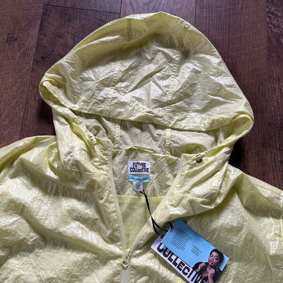 Women's FUTURE COLLECTIVE Yellow Hooded Rain Jacket XXL - Picture 6 of 13